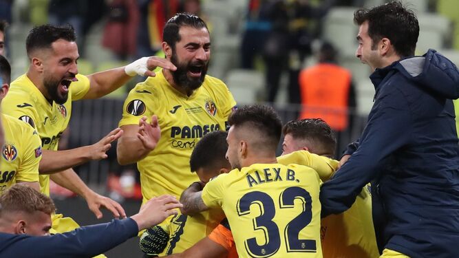 Celebración de los jugadores del Villarreal tras su victoria.