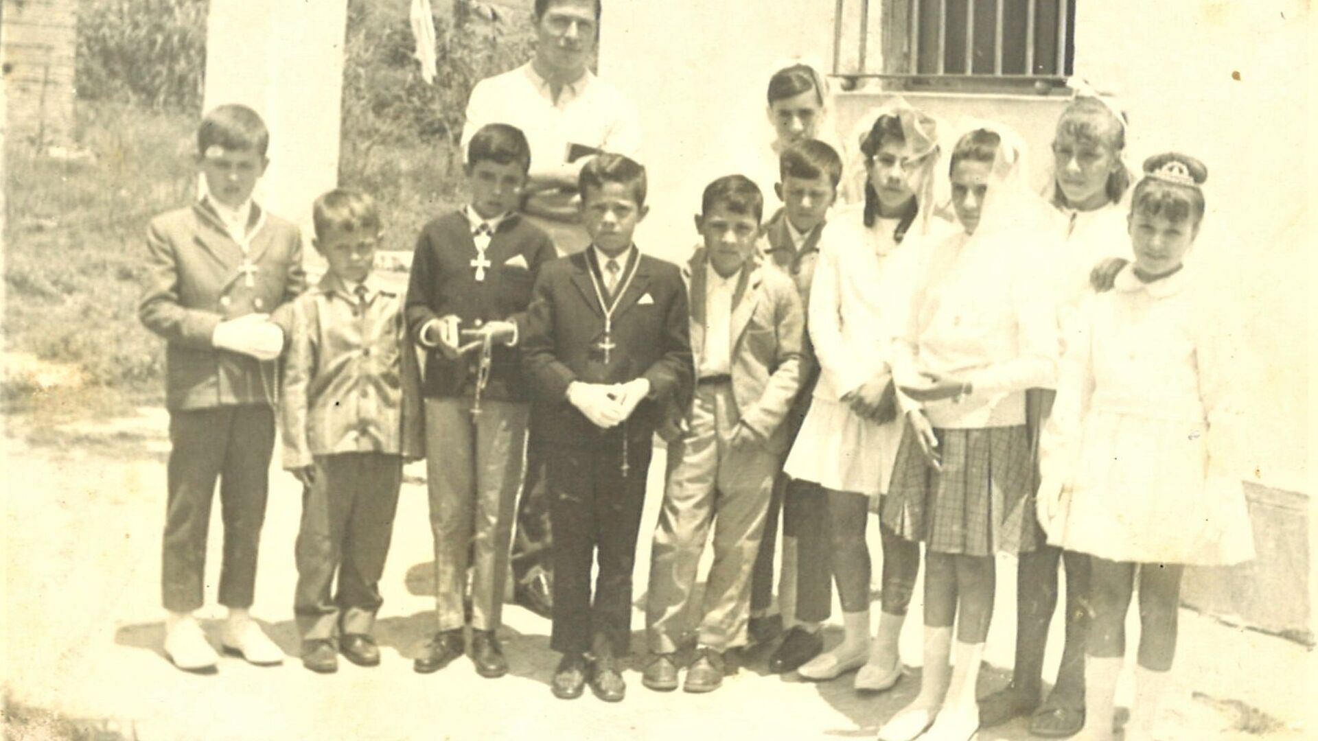 Alumnos en su primera comuni&oacute;n. A&ntilde;o 1968.