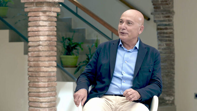 López Nieto, vinculado al PP con numerosos cargos, en una de sus entrevistas en Canal Sur