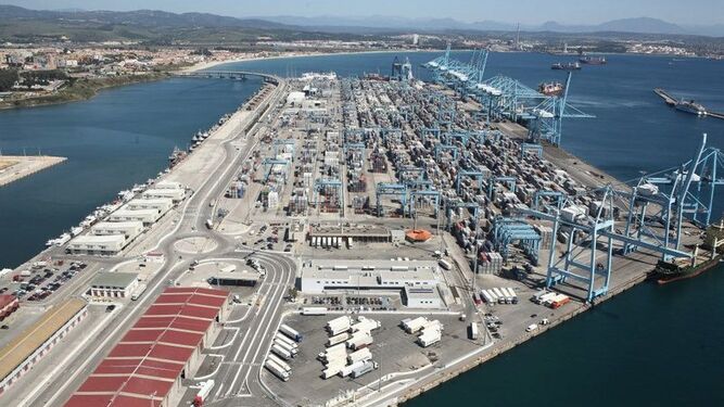 Vista aérea del Puerto de Algeciras.