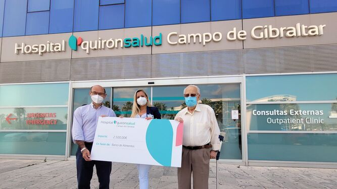 Donación de QuirónSalud Campo de Gibraltar al Banco de Alimentos