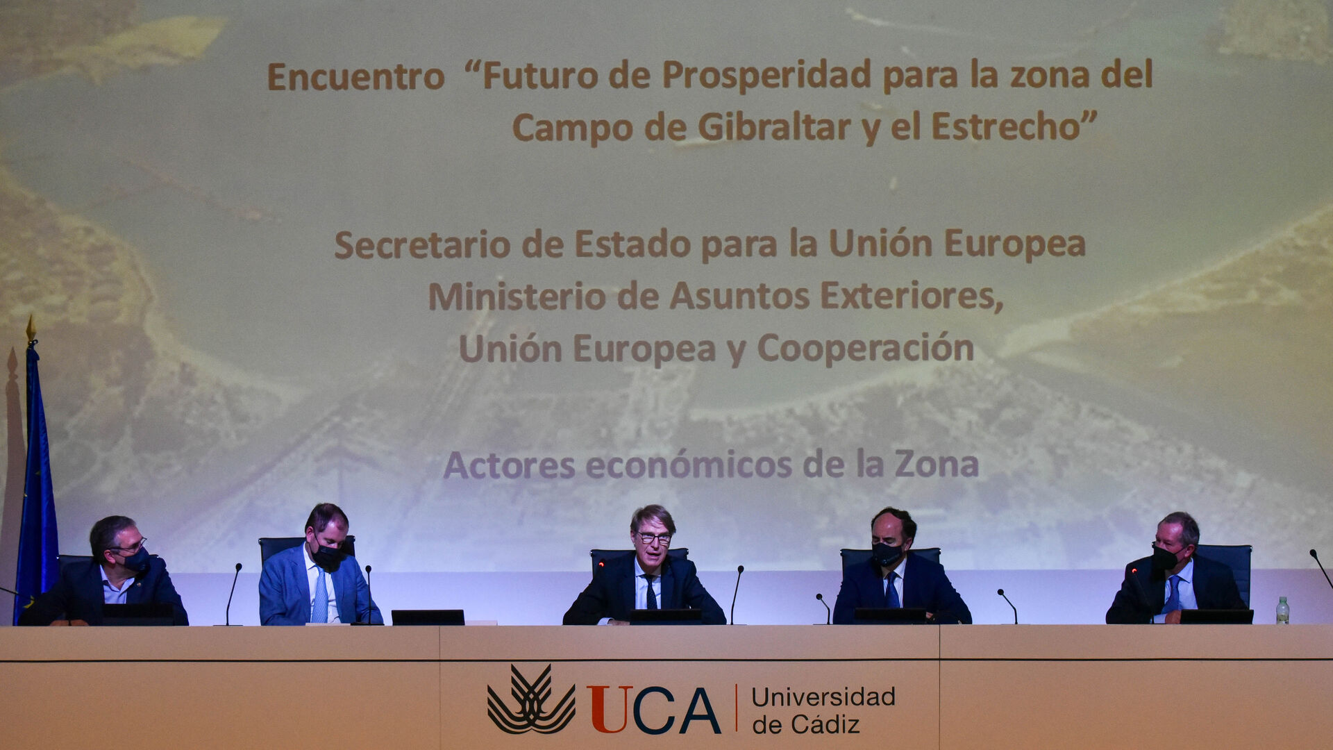 Fotos de la reuni&oacute;n del secretario de estado para la UE y los aalcaldes del Campo de Gibraltar