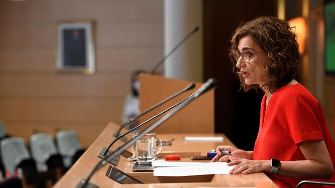 La ministra de Hacienda, María Jesús Montero, ayer durante su comparecencia posterior al CPFF.