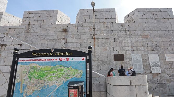 Un grupo de turistas en Gibraltar.