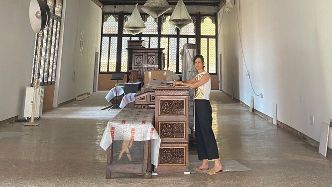 Pilar Dalbat se inspira en la Venecia de Fortuny para su nueva colección.