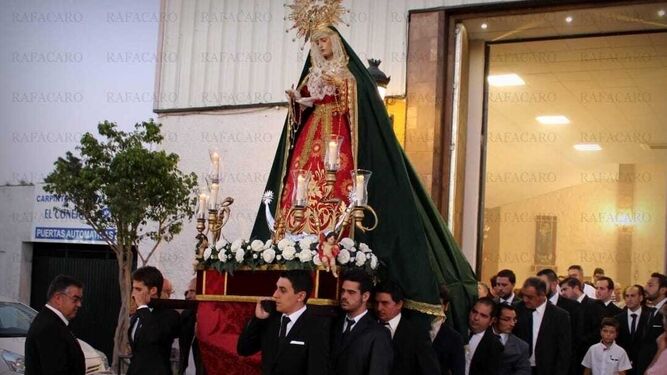 Rosario de la Virgen del Dulce Nombre, en una pasada edición de esta celebración.
