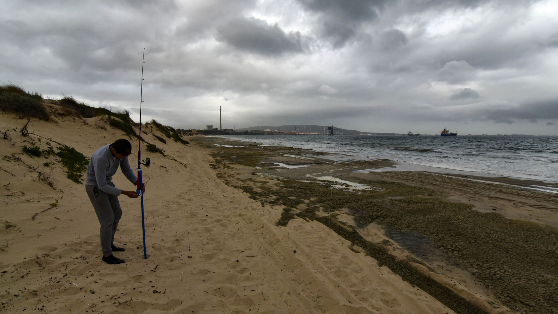 La situaci&oacute;n de la playa del Rinconcillo en Algeciras