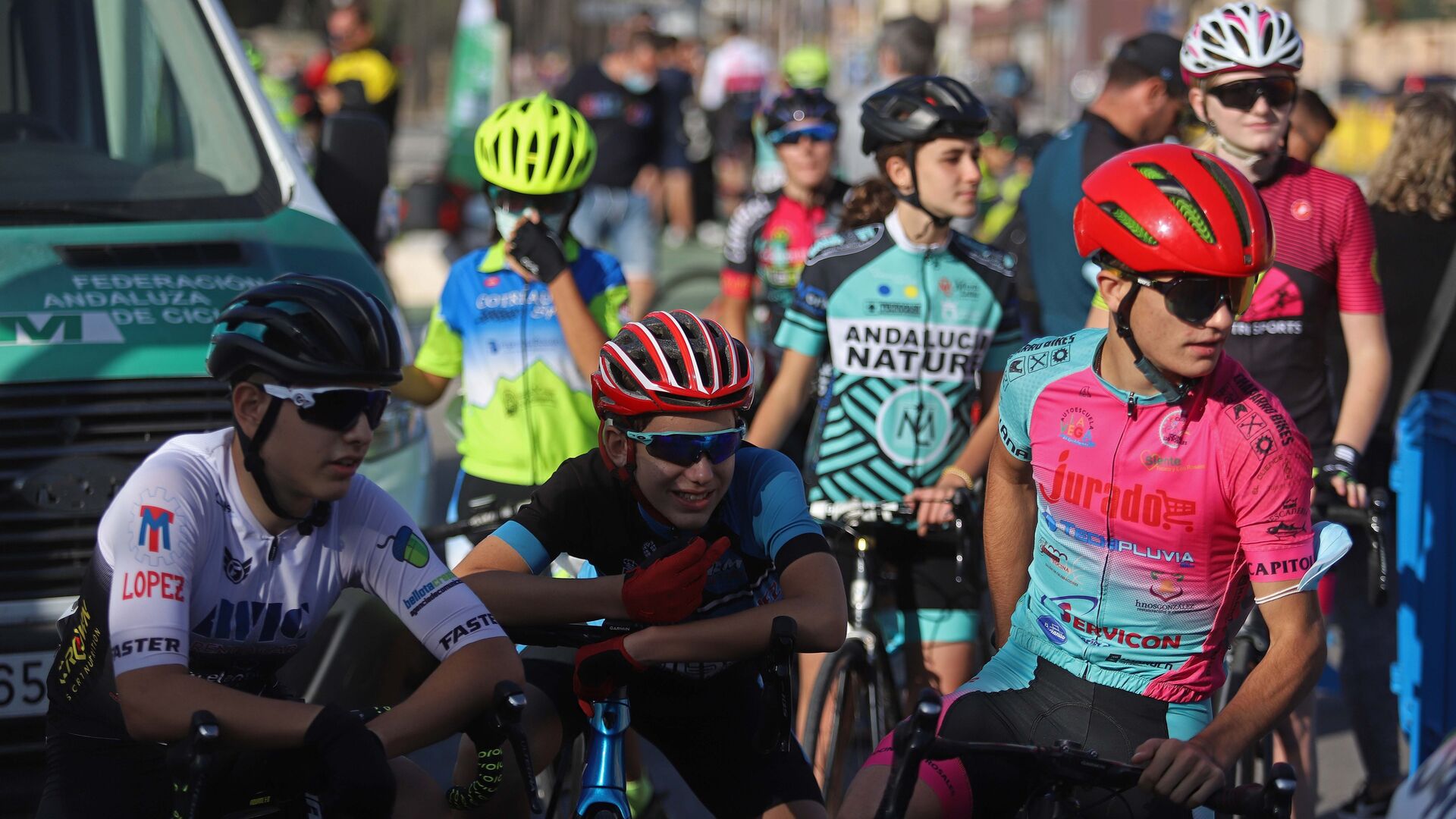 Fotos del Giro Ciudad de La L&iacute;nea