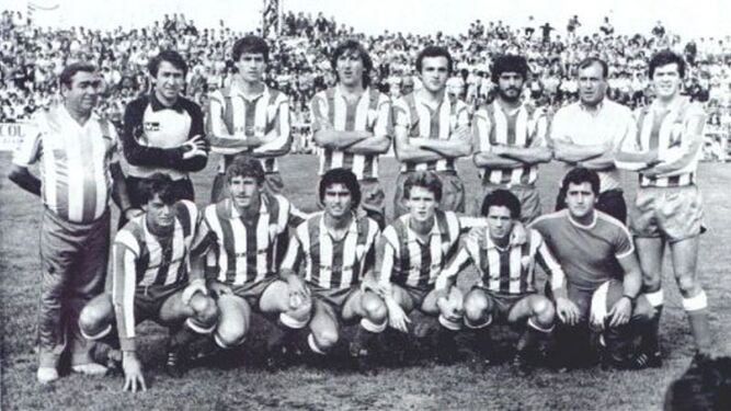 Una histórica formación del Algeciras de los años 80.