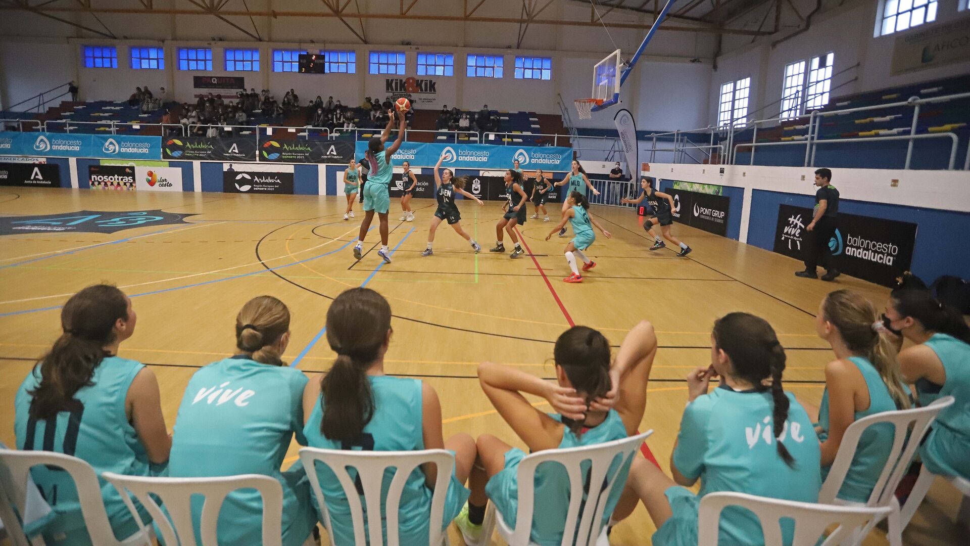 Fotos de la segunda jornada del Andaluza de baloncesto infantil en La L&iacute;nea