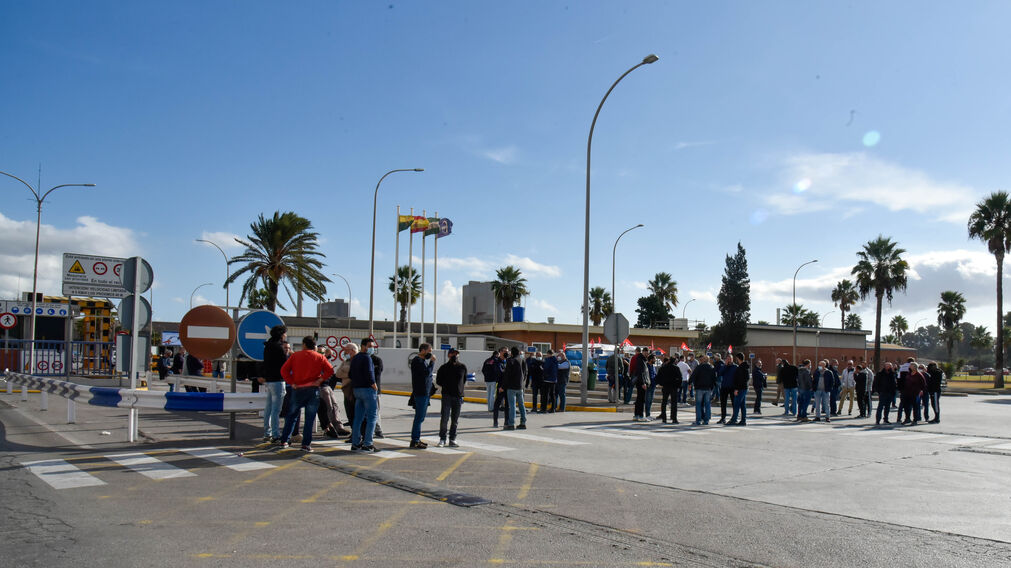 Segunda jornada de huelga del sector del metal en el Campo de Gibraltar