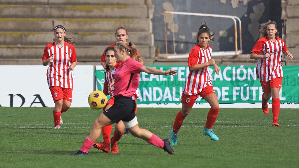 Fotos de las finales del Campeonato de Andaluc&iacute;a de Selecciones Provinciales de futbol femenino sub-15 y sub-17 en La L&iacute;nea