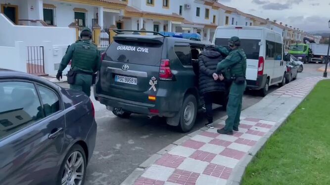 Registro y detención en Los Barrios dentro de la operación Safina de la Guardia Civil.