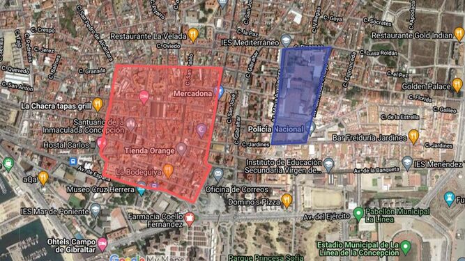 En rojo, la propuesta de zona de bajas emisiones. En azul, la supermanzana de centros escolares en la que se reordenará el tráfico.