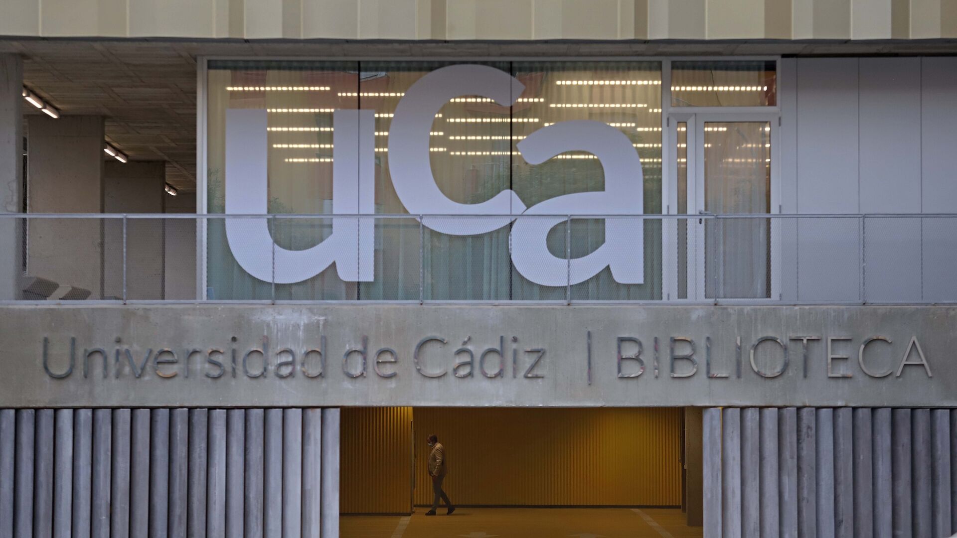 La UCA inaugura su nueva biblioteca en Algeciras tras una inversi&oacute;n superior a los 3 millones de euros.