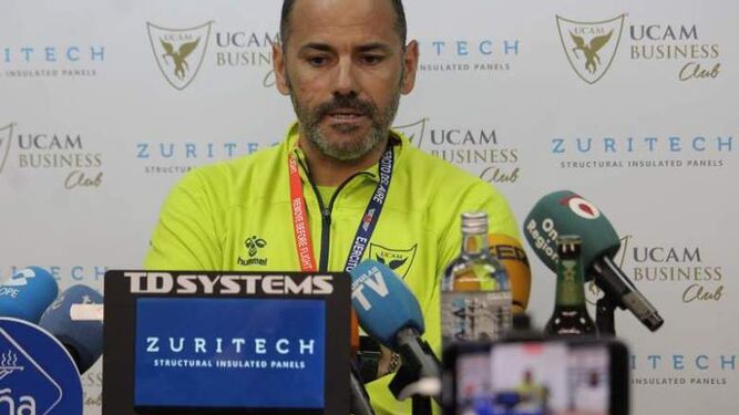 Salva Ballesta, entrenador del UCAM Murcia