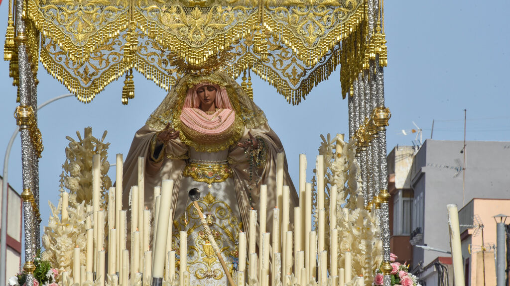 Fotos del Domingo de Ramos en La L&iacute;nea: La Borriquita
