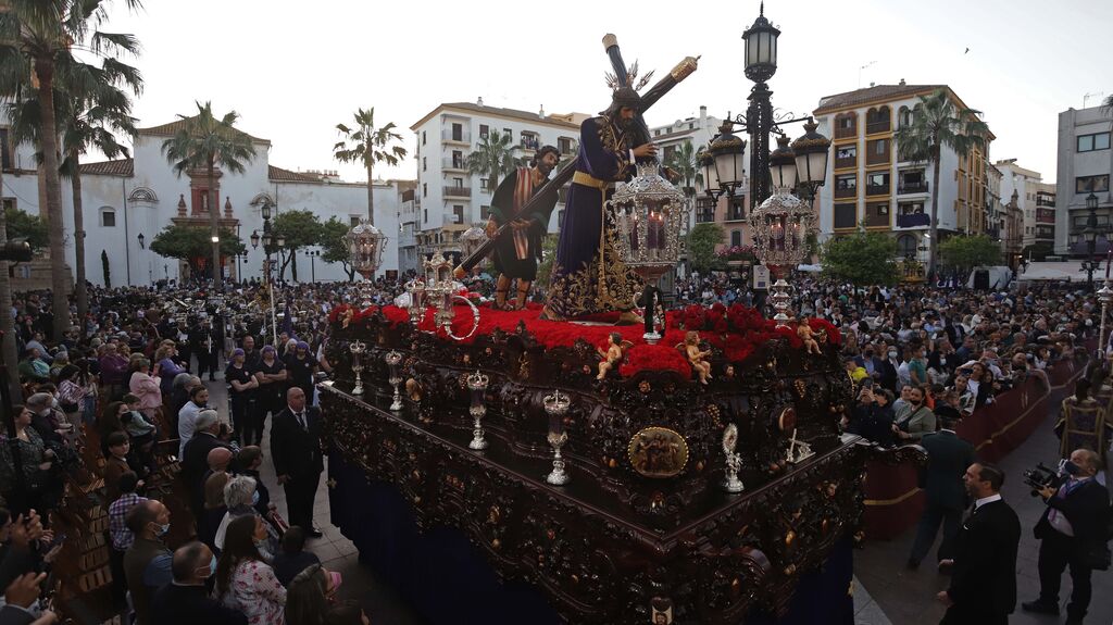 Fotos del Jueves Santo en Algeciras: Nazareno