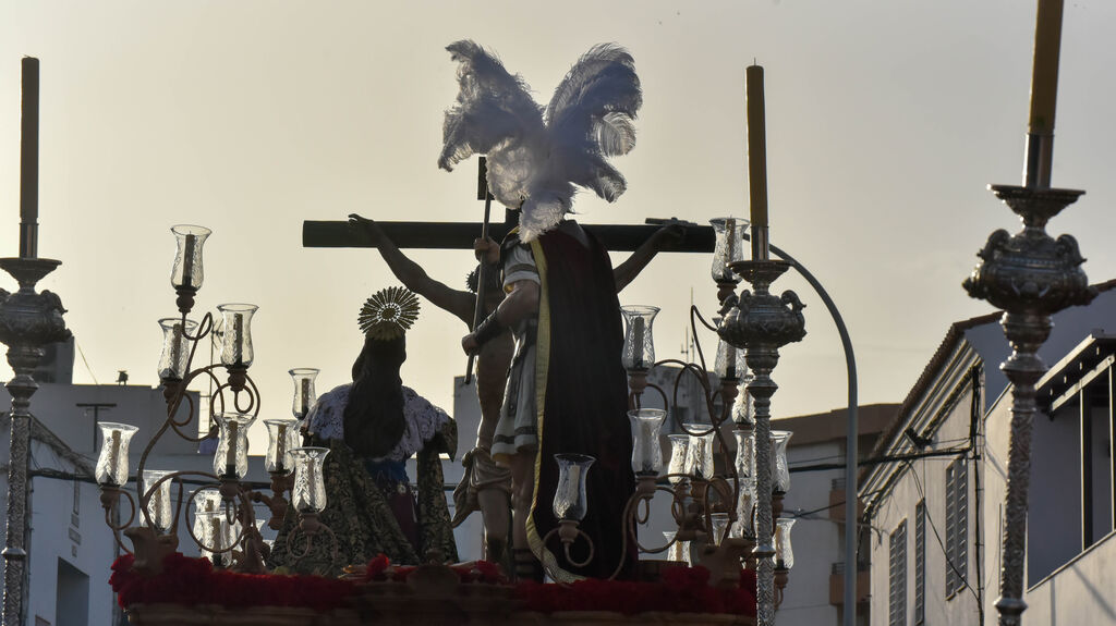 Fotos del Viernes Santo en La L&iacute;nea: Amor y Esperanza