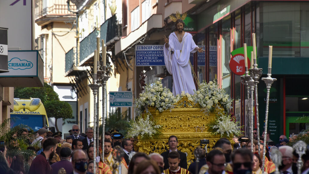 Fotos del Domingo de Resurreci&oacute;n en Algeciras: Jes&uacute;s Resucitado
