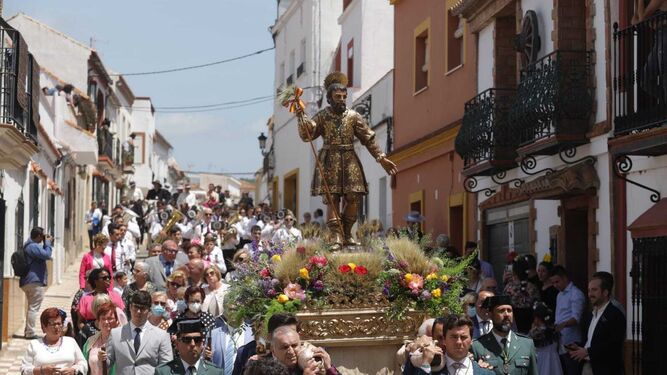 La imagen de San Isidro, en procesión.