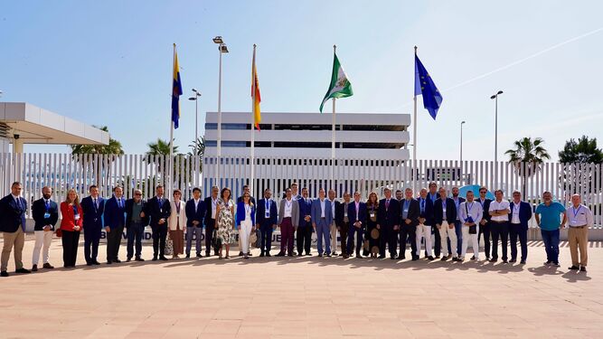 Empresarios de Costa Rica y del Puerto de Algeciras y representantes de la APBA.