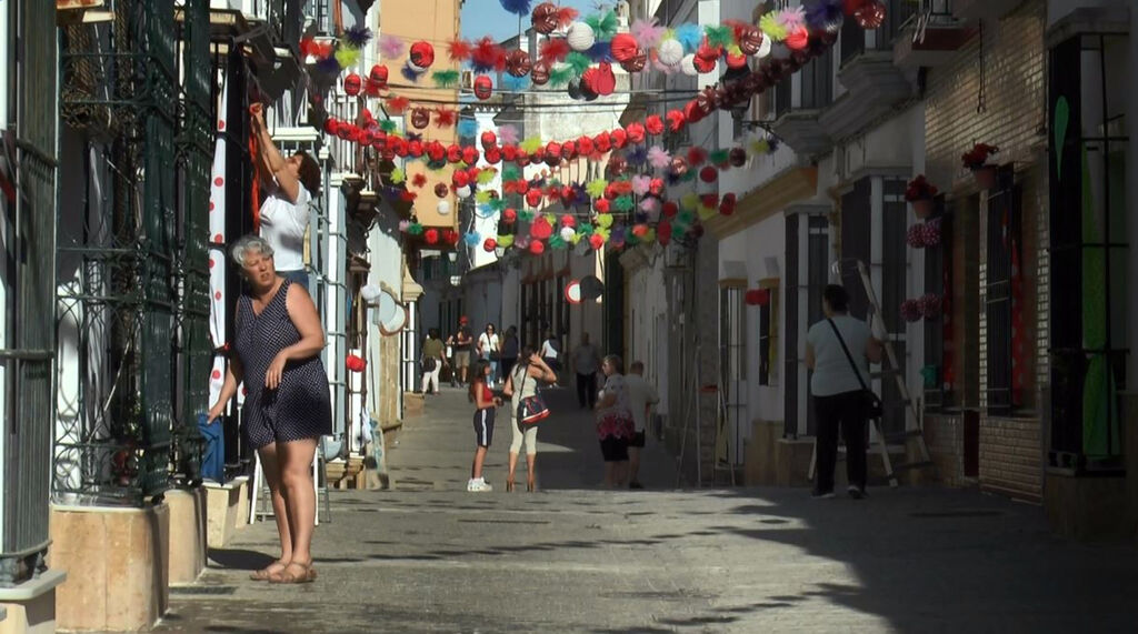San Jos&eacute;, una calle con arte de Puerto Real, que se viste de Feria