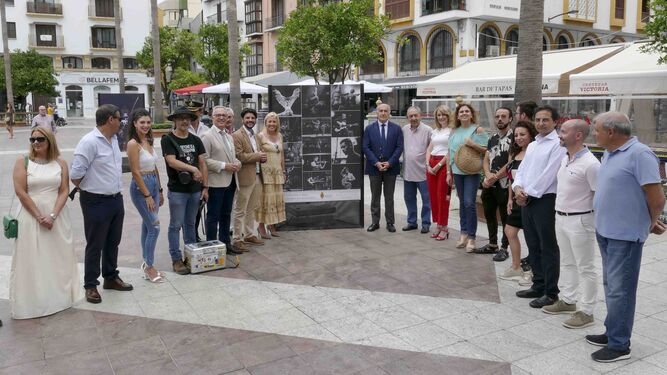 Inauguración de la exposición "Paco, cultura y arte: Encuentro en Algeciras"
