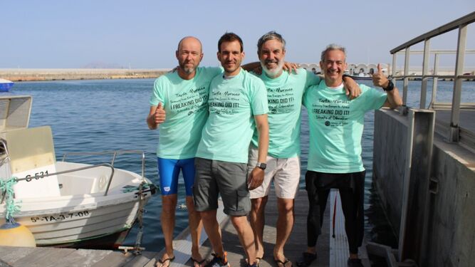 Los cuatro nadadores, tras su regreso a España