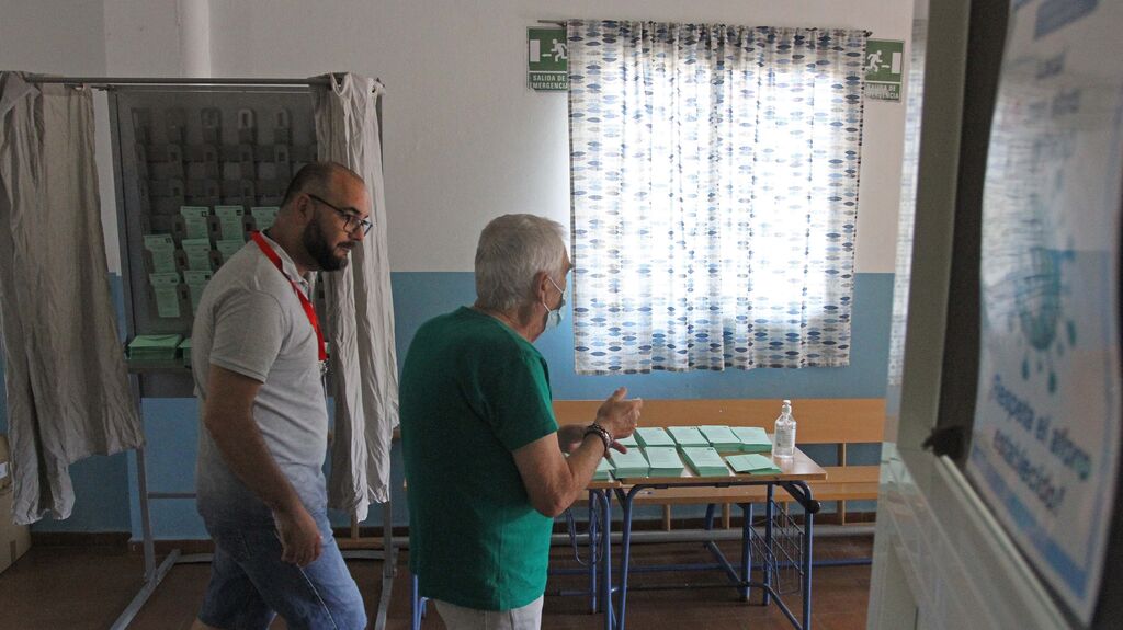Fotos de las elecciones de Andaluc&iacute;a en La L&iacute;nea