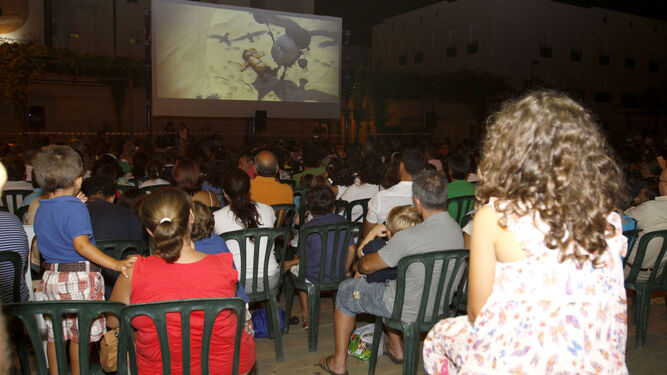 Cine de verano en la Plaza de las Bodegas, en una imagen de archivo.