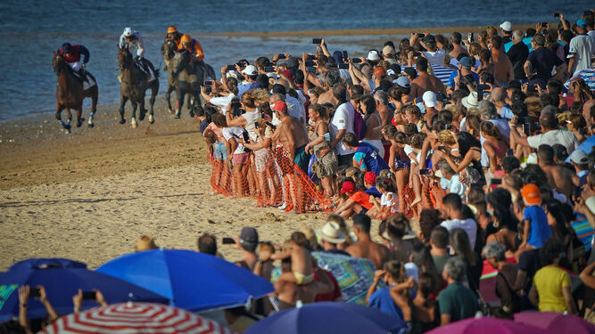 Sanlúcar espera en estos días una gran afluencia de visitantes por la celebración de las carreras de caballos.