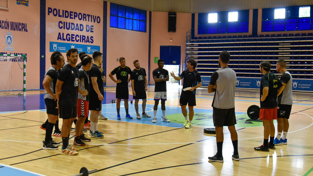 Las fotos del primer entrenamiento del BM Ciudad de Algeciras 2022-23