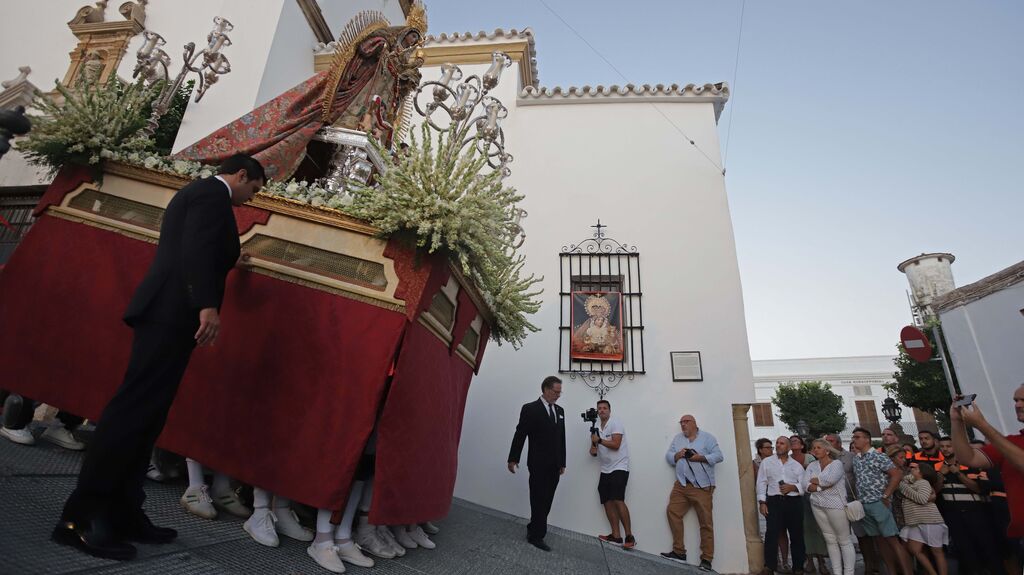 Fotos de la procesi&oacute;n a Santa Mar&iacute;a Coronada en San Roque