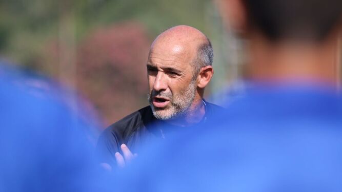 Alberto Monteagudo, entrenador de la Real Balompédica