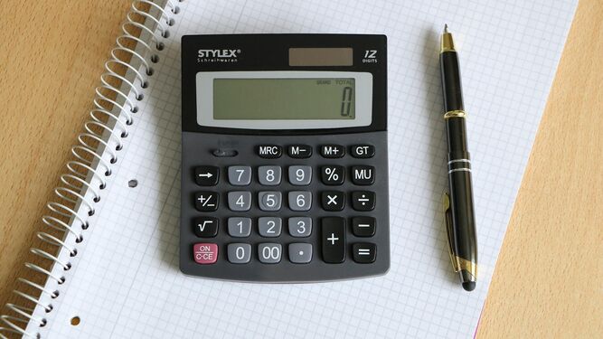 Es importante usar la calculadora y anotar los gastos futuros para ver si compensa o no cambiar de hipoteca variable a fija