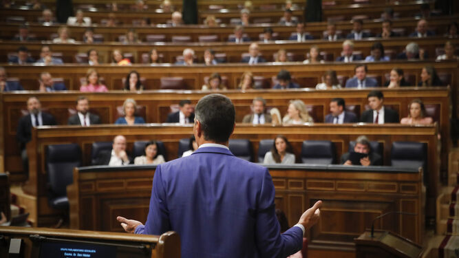 El presidente del Gobierno, Pedro Sánchez, durante su intervención en la sesión de control al gobierno celebrada este miércoles en el Congreso.