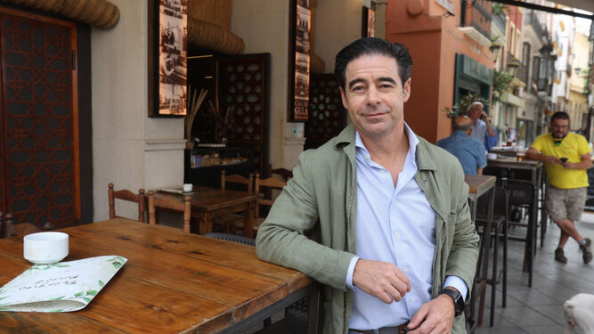 Antonio Luque posa en su restaurante Casa de Gula.