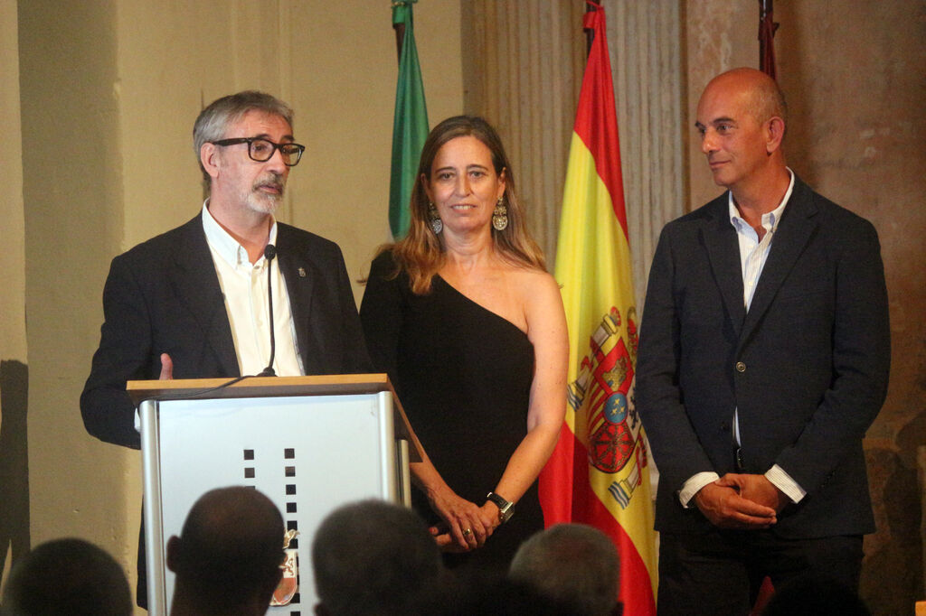 Entrega del Premio a la Promoci&oacute;n Tur&iacute;stica Villa de Puerto Real