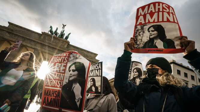 Protestas en Berlín por la muerte de Mahsa Amini.