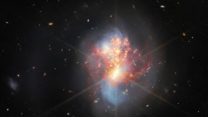 IC 1623, un par de galaxias entrelazadas, fotografiadas por el James Webb