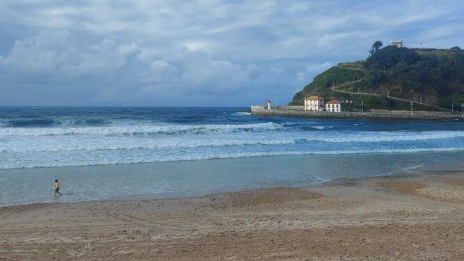 Imagen de archivo de una playa asturiana