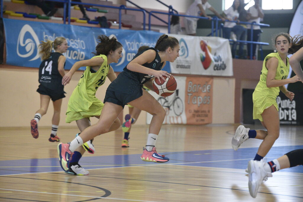 The second day of the Andalusian women's basketball tournament in La Línea