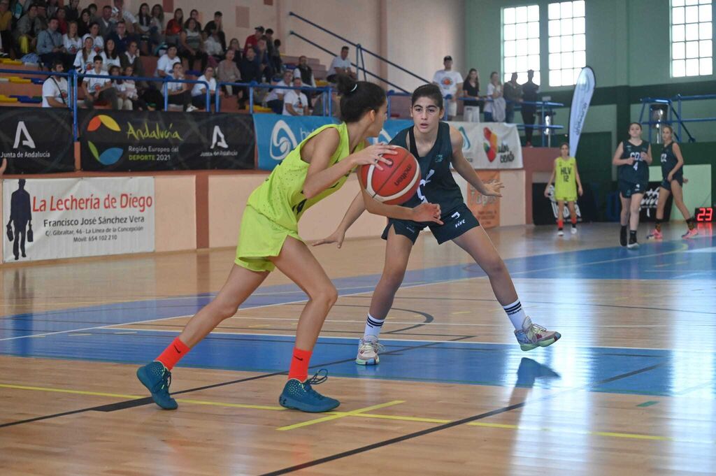Las fotos de la &uacute;ltima jornada del Andaluz infantil femenino de baloncesto de La L&iacute;nea
