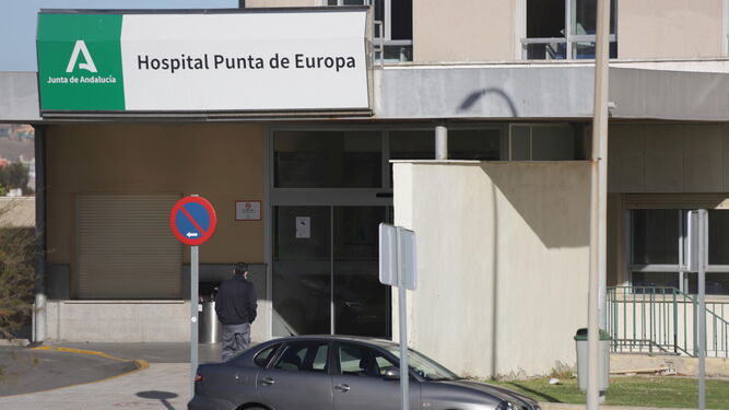 Entrada al Hospital Punta de Europa.