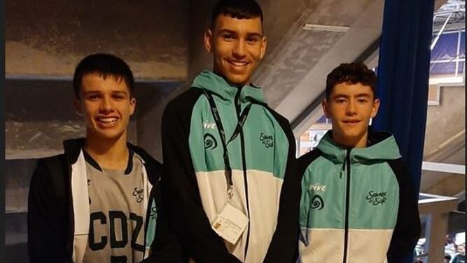 Los tres jugadores algecireños de la selección gaditana infantil masculina