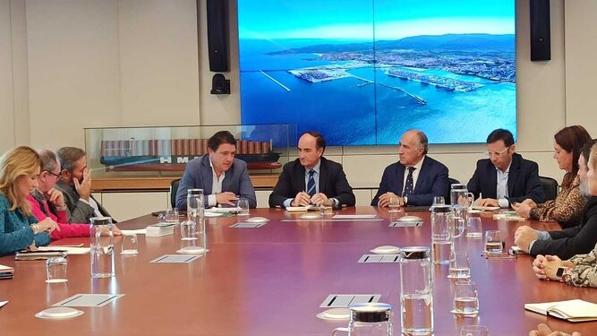 Reunión de la delegación territorial de Empleo con personalidades del Campo de Gibraltar