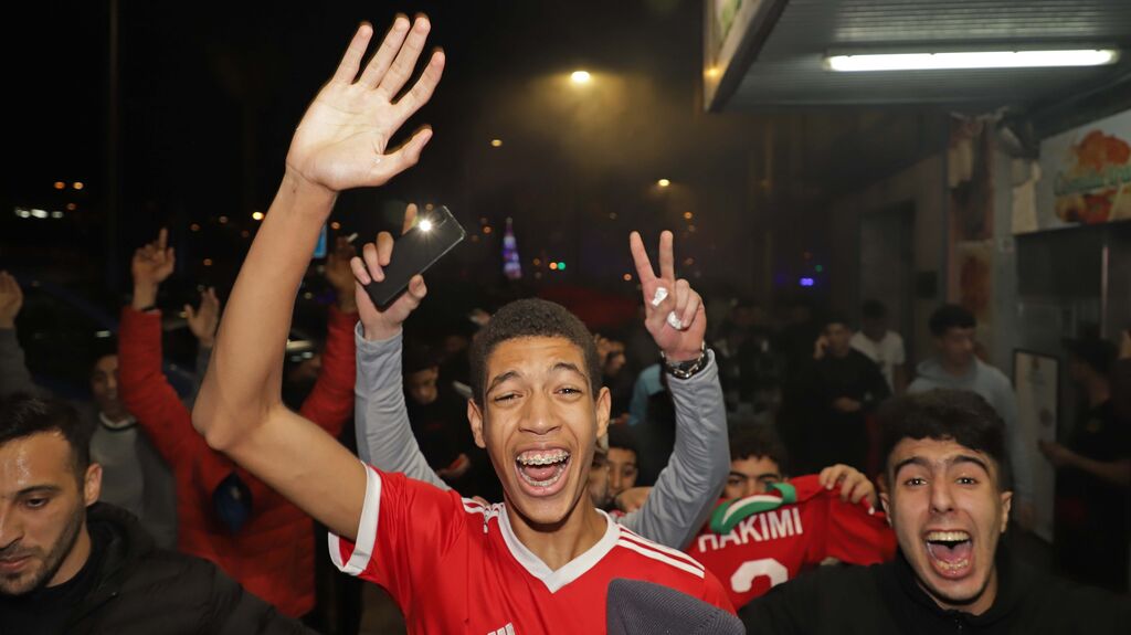 Fotos de la celebraci&oacute;n en Algeciras de la victoria de Marruecos sobre Espa&ntilde;a en Qatar