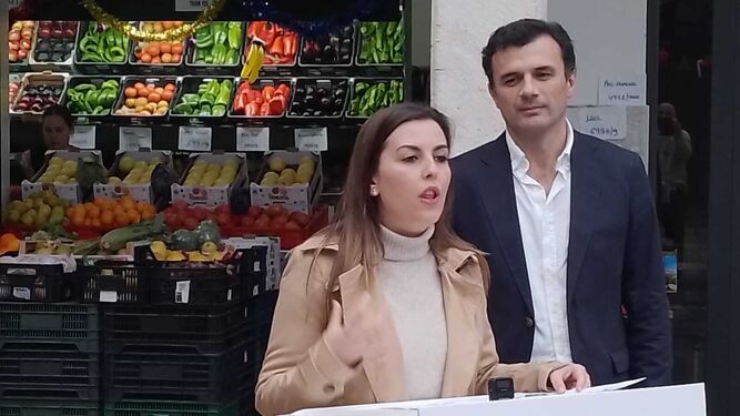 Bruno García ha presentado a María Salazar para encabezar la lista electoral del PP asidonense.