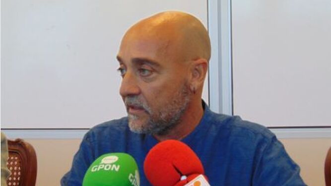 Javier Velasco, durante una rueda de prensa